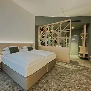 https://arcotel-aq-wien.vienna-besthotels.com