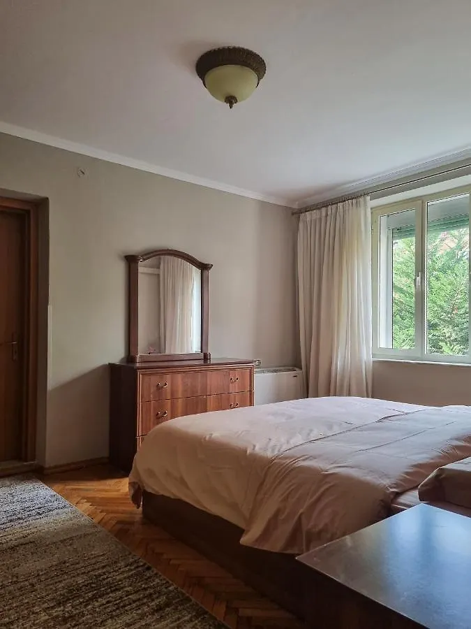 Tirana Center Cozy Apartment